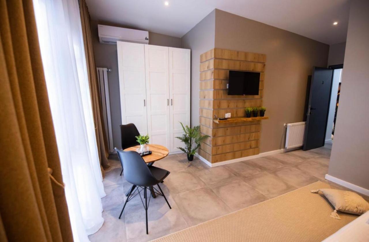 Casa Doner Rooms Craiova Ngoại thất bức ảnh