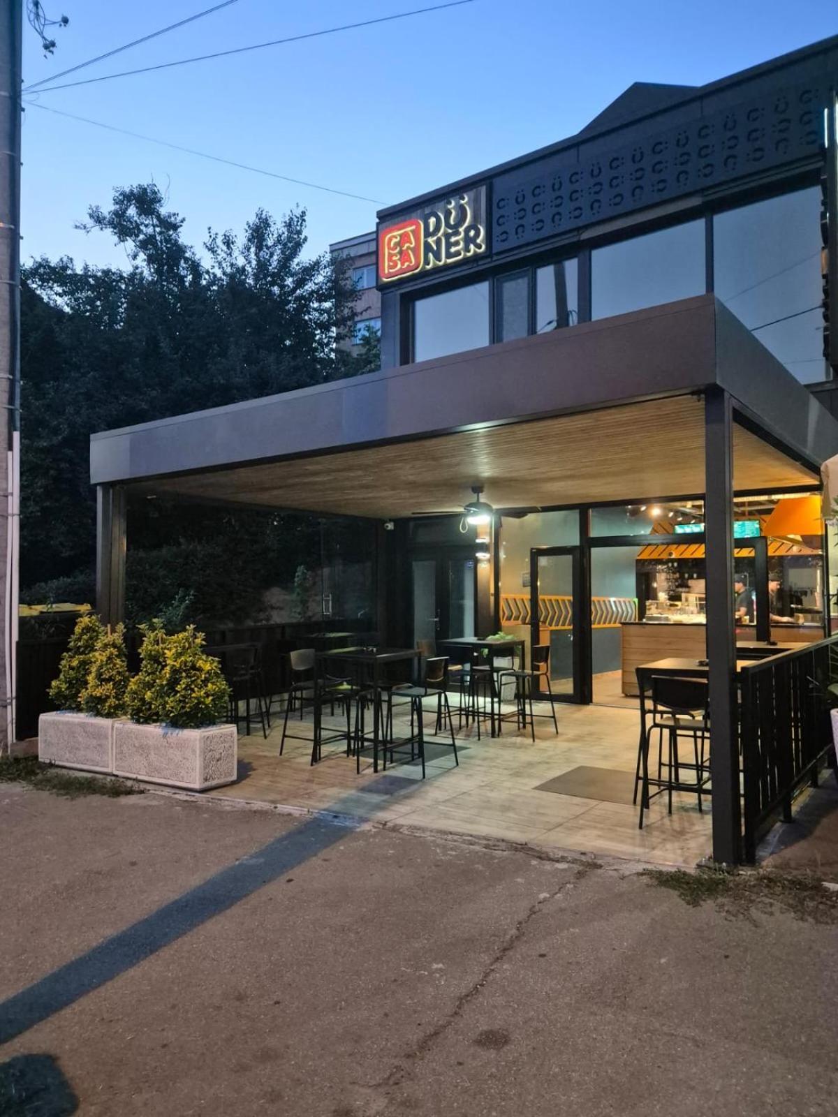 Casa Doner Rooms Craiova Ngoại thất bức ảnh